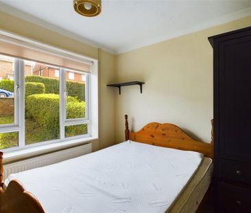 4 bedroom terraced house to rent - Photo 2