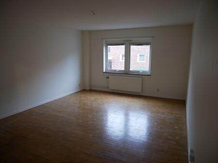 Åkaregatan, Hässleholm - Photo 2