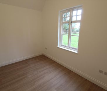 2 bedroom cottage to rent - Photo 5