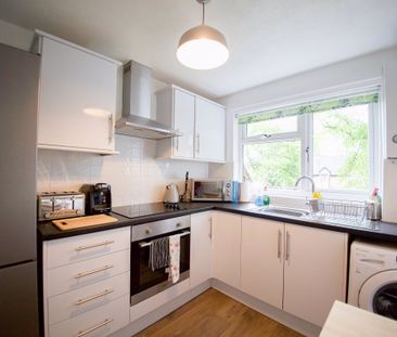 Off Oldfield Road, Lymm - Photo 5