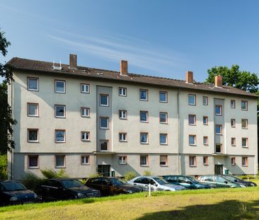 Gute geschnittene Wohnung mit Balkon - Foto 3