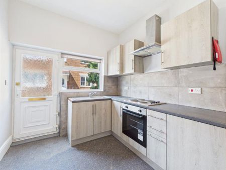 Studio to rent - Photo 3