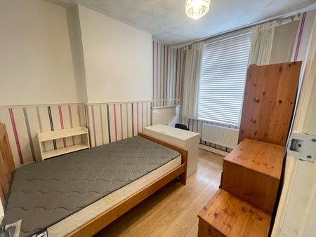 Room in a Shared House, Windermere Street, LE2 - Photo 2