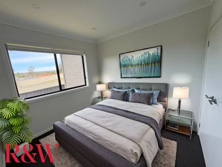 “MODERN GRANNY FLAT IN ROSEMEADOW !!” - Photo 5