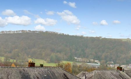 2 bedroom end of terrace house to rent - Photo 4