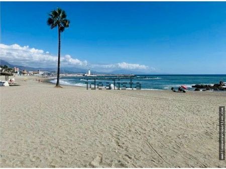 Alquiler de piso en El Castillo - Photo 3