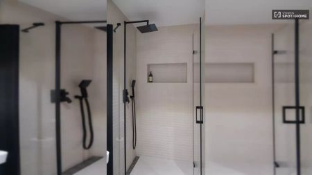 2-bedroom apartment for rent in Puerta De Toledo - Photo 5