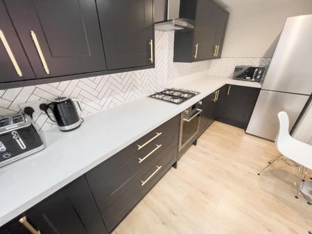 4 bedroom house to rent - Photo 2