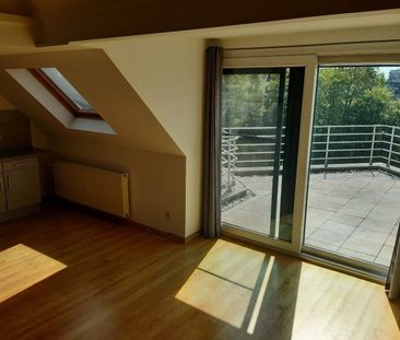 Tof dakappartement met aangenaam zonneterras. - Foto 2