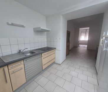 Location Appartement 2 pièces 56m² ST AMAND LES EAUX 59230 - Photo 3