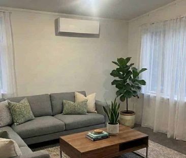 Comfortable Sandringham Living - Photo 1