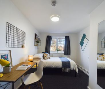 1 bedroom in a house share to rent - Photo 4