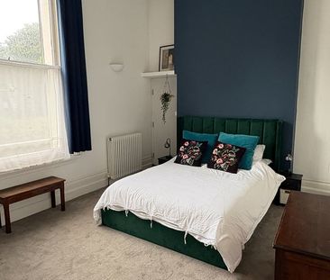 2 Bed Flat, Cambridge Road, BN3 - Photo 6