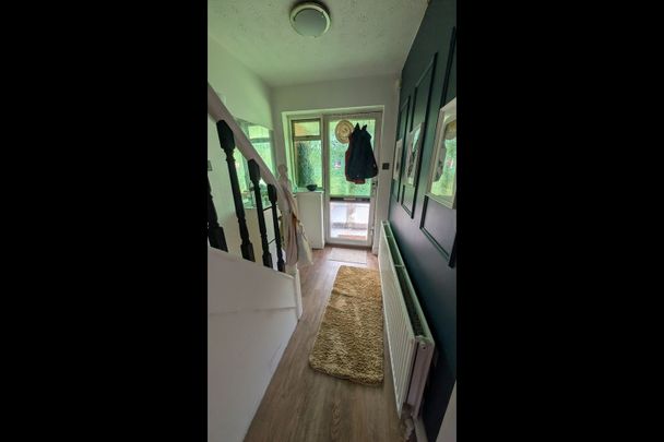 Room in a Shared House, London, CR4 - Photo 1