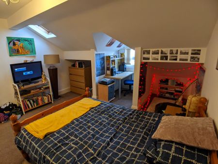 2 bedroom flat to rent - Photo 3