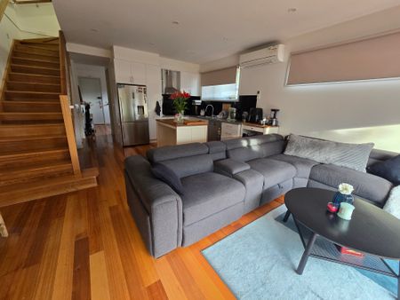 Oakleigh East - Photo 5