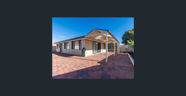 Unfurnished Spacious 4x2 Home in Canning Vale - Steps from Excelsior Primary School - Photo 1