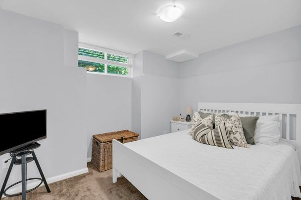 For Lease - 71 Waxwing Crescent, Guelph, Ontario - Photo 1