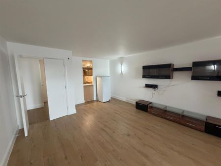 18 Vanguard Building, Westferry Road, London - Photo 3