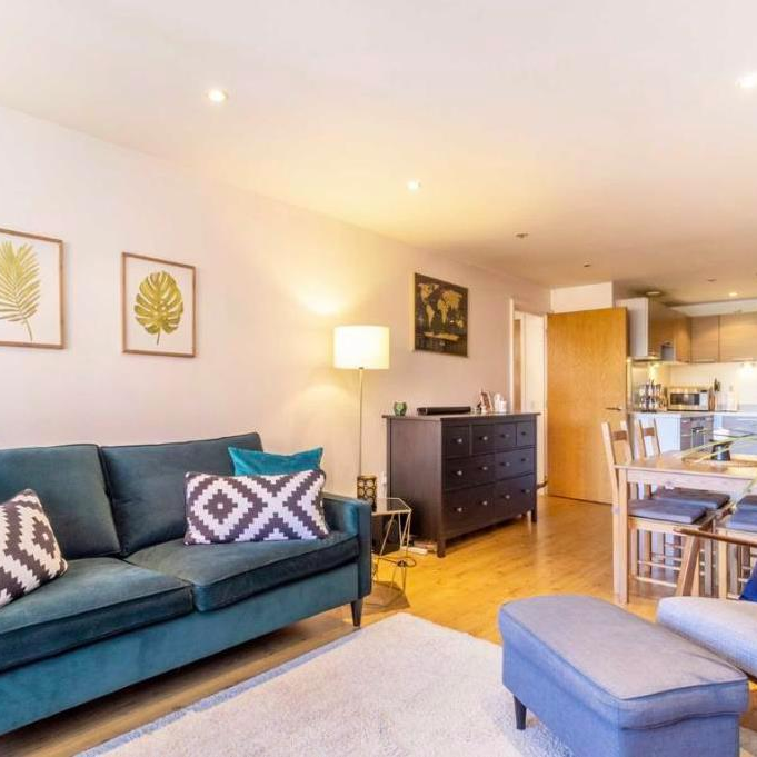 1 bedroom flat to rent - Photo 1