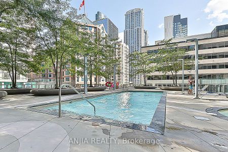 For Lease - 832 Bay Street Unit# 4202, Toronto, Ontario - Photo 4