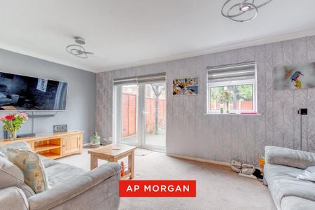 4 bedroom terraced house to rent - Photo 2