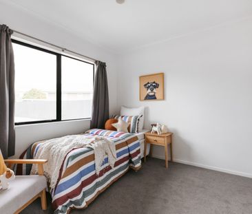 Move to Maunganui Road in time for Christmas - Mt Maunganui - Photo 3