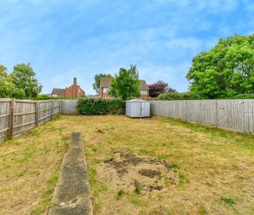 Ullswater Avenue - Photo 1