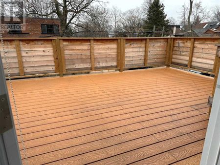 For Lease - 256 Annette Street Unit# Upper, Toronto, Ontario - Photo 3