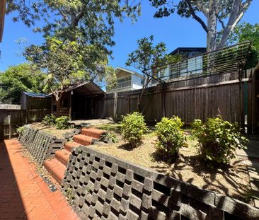 Spacious 3-Bedroom Townhouse in the Heart of Waverley! - Photo 2