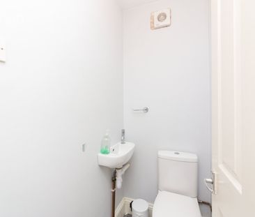 5 bedroom house to rent - Photo 2