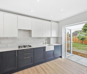 2 bedroom end of terrace house to rent - Photo 6