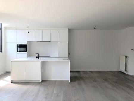 Gerenoveerd appartement te huur op de tweede verdieping in het centrum van Schilde! - Foto 2