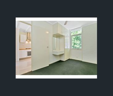 Quintessential Leabrook living in one of the most stunning leafy st... - Photo 3