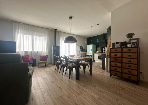 Porzione di bifamiliare in affitto