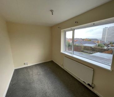 Fifth Ave, Swansea, SA6 - Photo 1