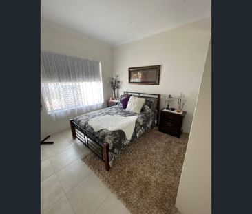 14 Whimbrel Crescent, Coodanup, WA 6210 - Photo 4