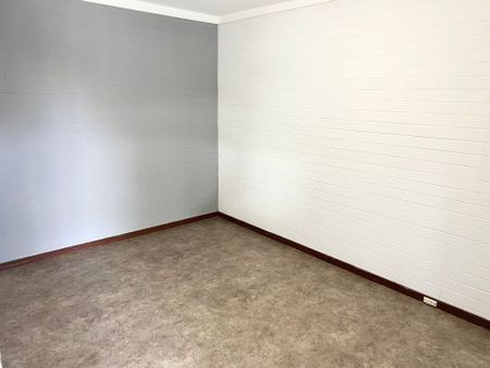 Close to Everywhere &commat;450 Per Week - Photo 2