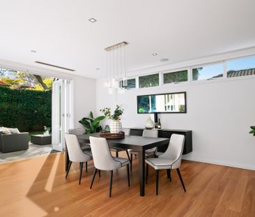 Gorgeous Character Home - Conveniently Located - Photo 4