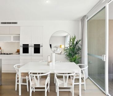 Coastal Penthouse Lifestyle - Photo 6