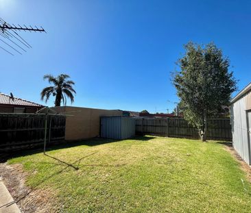 LOVELY THREE BEDROOM HOME - Photo 6