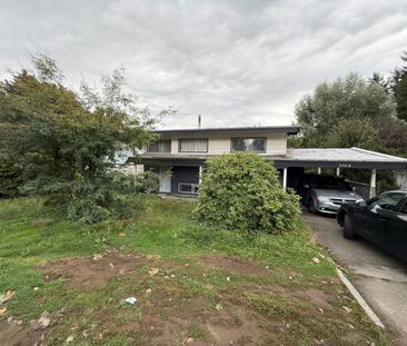 Bright Upper In a Great Location - Photo 2