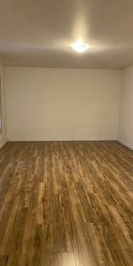 (PLH_REF#50H)***3 Bed 2Bath House Central location Close to University - Photo 4