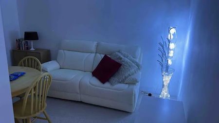 4 Bed Flat, Woodland Terrace, SE7 - Photo 4