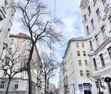 EG - Sanierungsbedürftige Wohnung in top Lage - Unbefristeter Mietv... - Photo 3