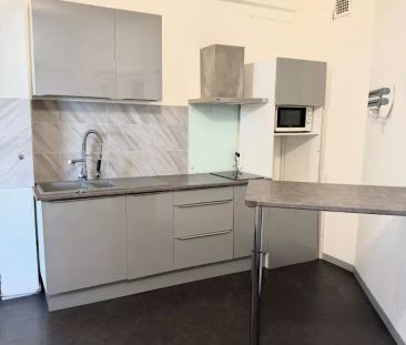 Grand studio avec terrasse - Photo 3