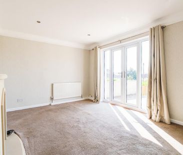 3 bedroom semi-detached house to rent - Photo 3