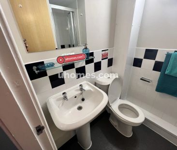 Gold En Suite - Photo 2