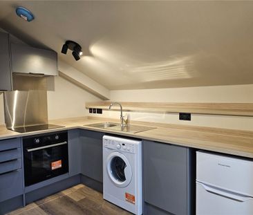 Holgate Court, RM1, Romford - Photo 1