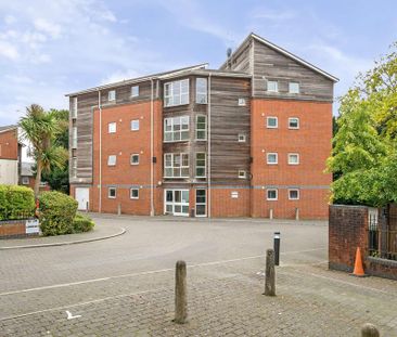 3 bedroom flat to rent - Photo 3